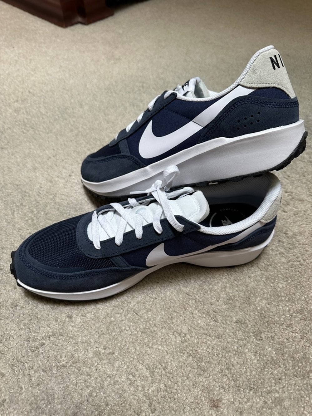 New Nike Navy/White Low-Top Retro Runner Sneakers, 12 Men’s , 13.5 Women’s